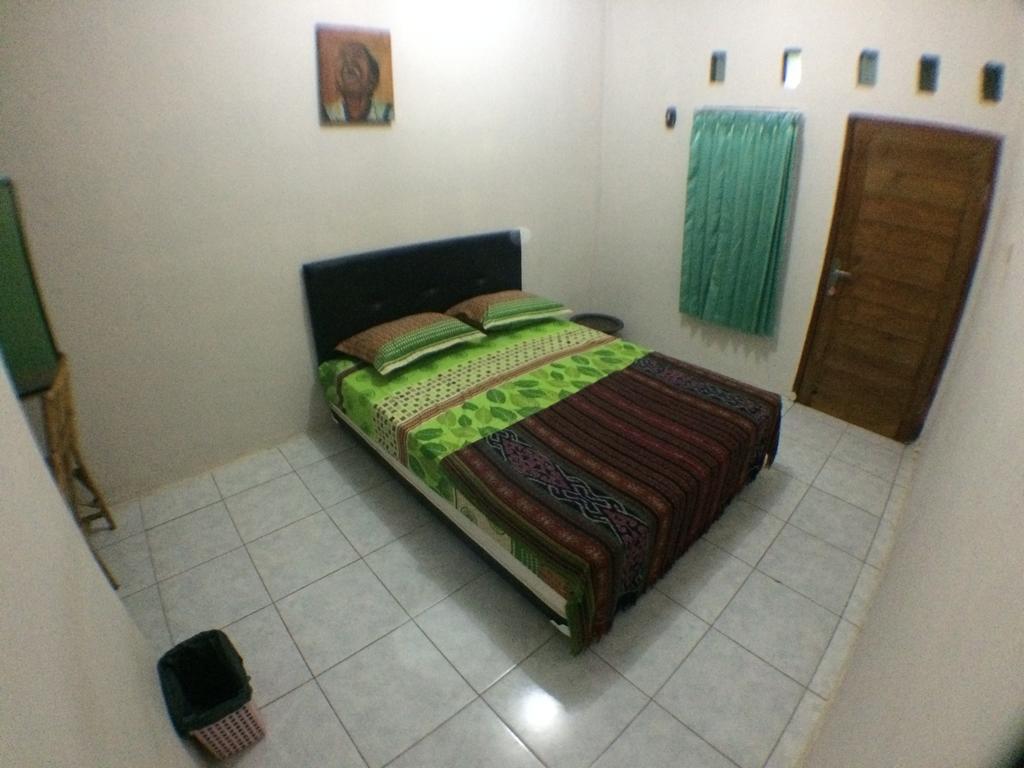Jeges Homestay Senggigi Extérieur photo
