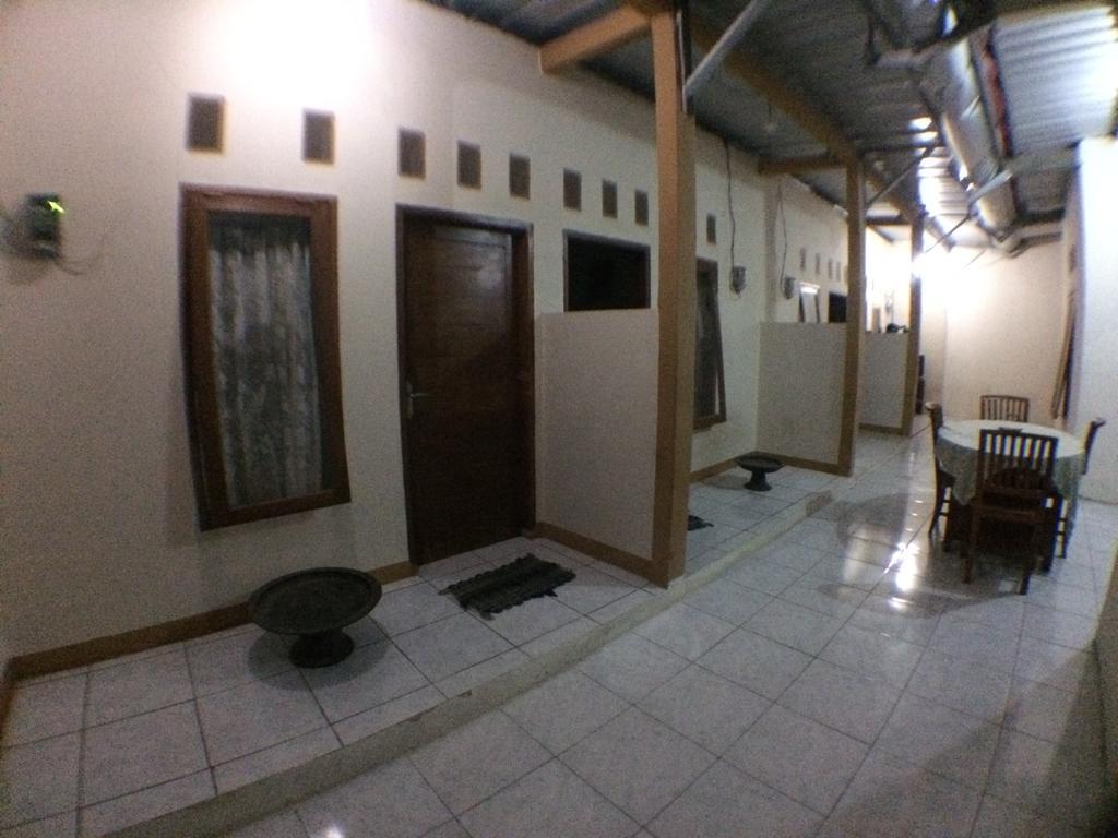 Jeges Homestay Senggigi Extérieur photo