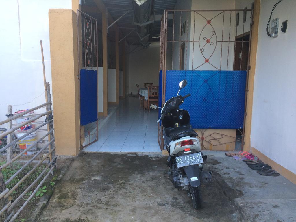Jeges Homestay Senggigi Extérieur photo