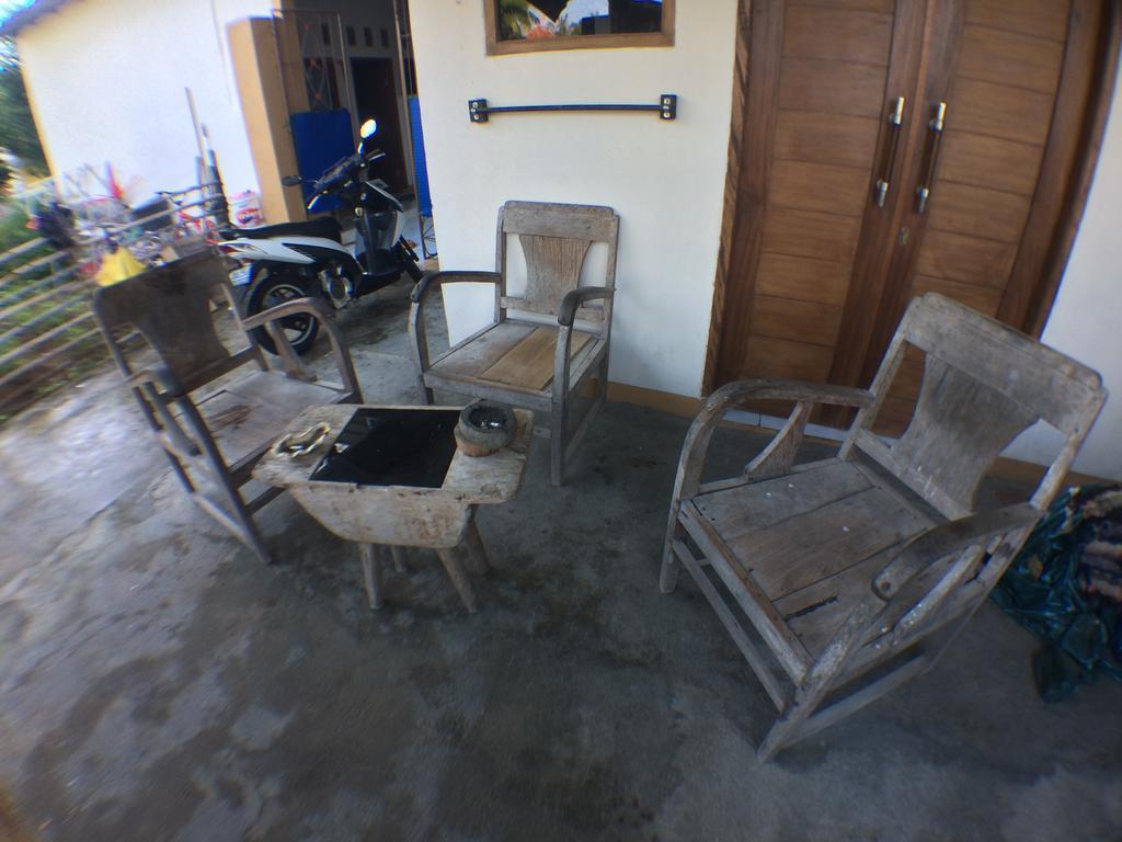 Jeges Homestay Senggigi Extérieur photo