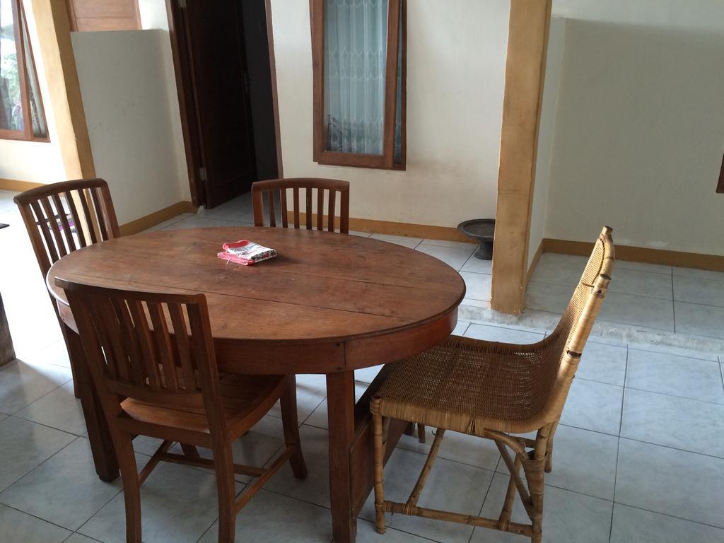 Jeges Homestay Senggigi Extérieur photo