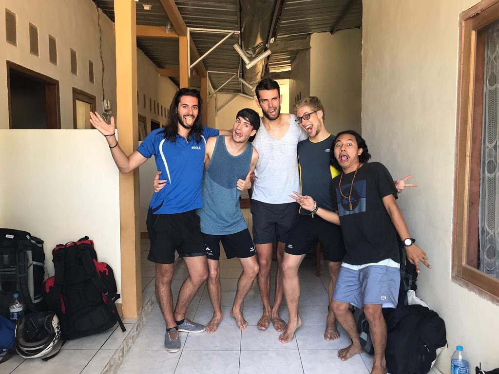 Jeges Homestay Senggigi Extérieur photo