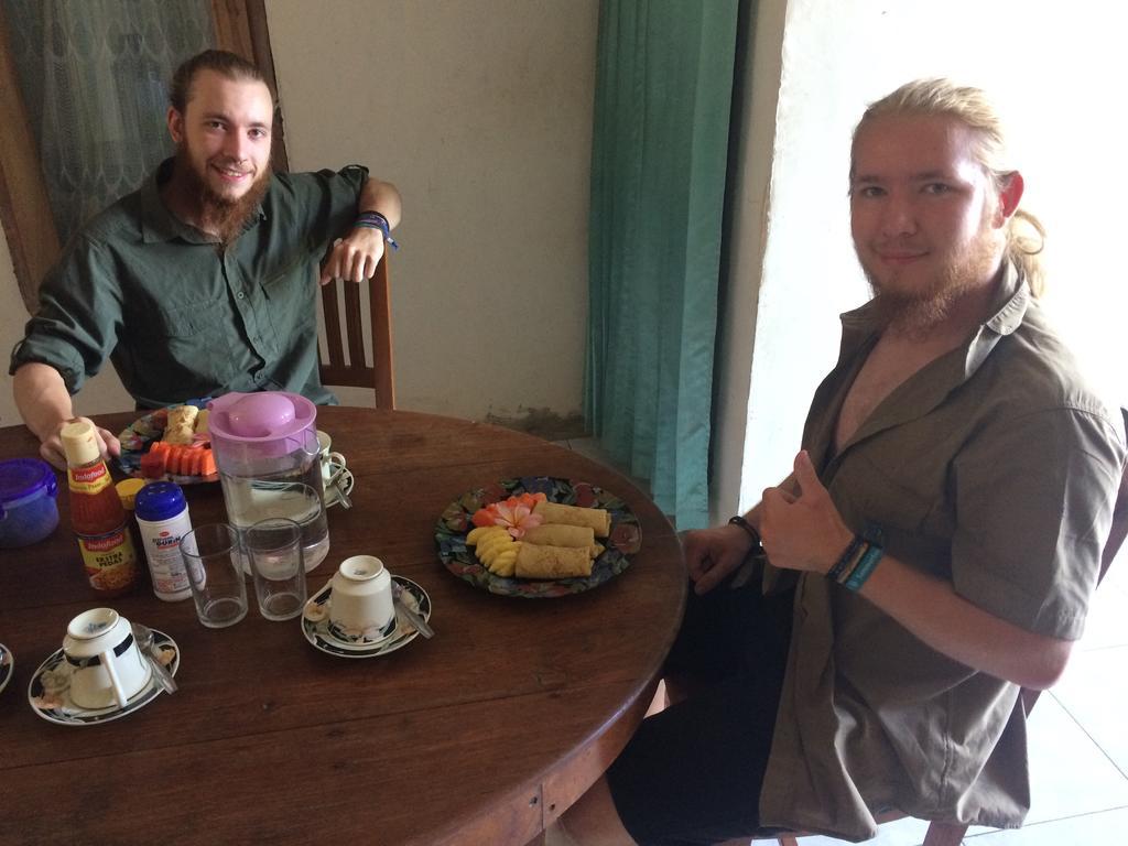Jeges Homestay Senggigi Extérieur photo